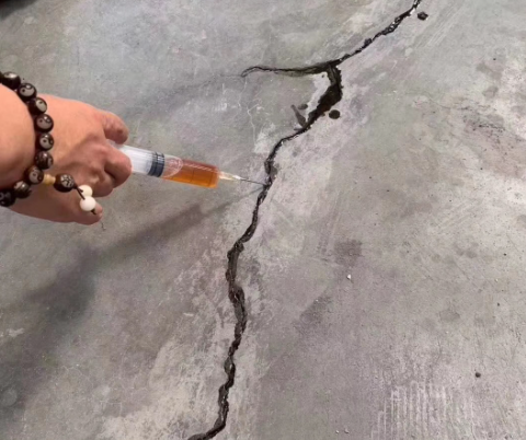 澄迈混凝土裂缝修补技术详解​